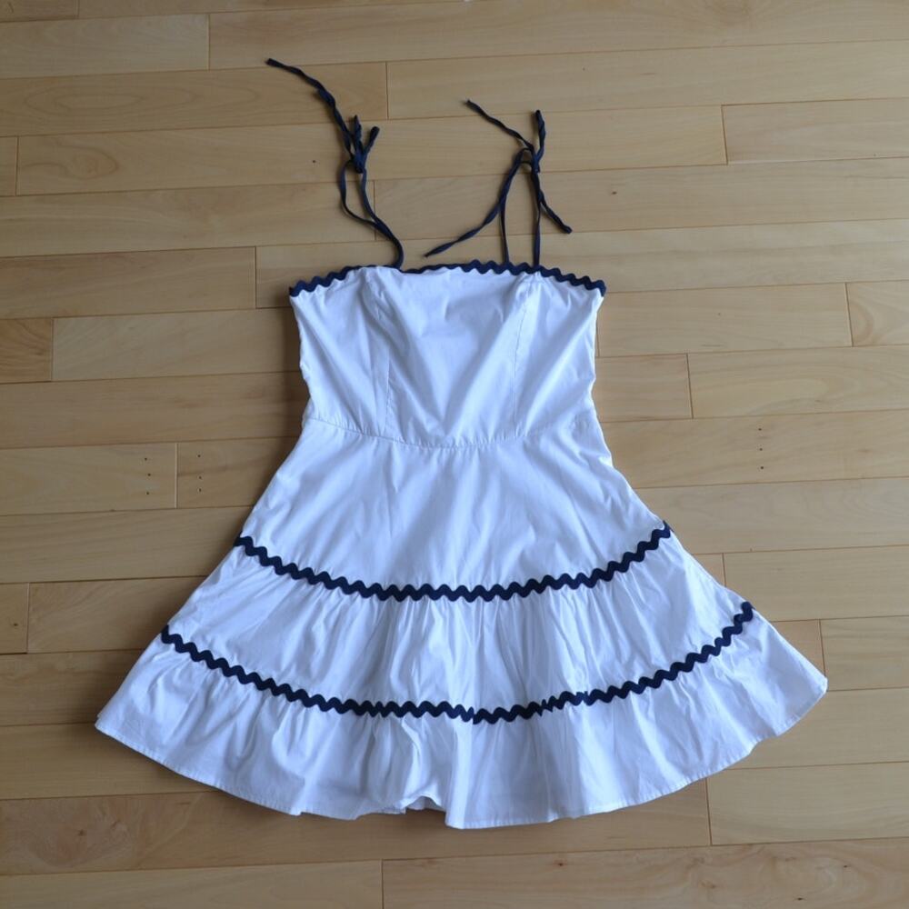 NWT Francesca's Tie Strap Mini Dress White Black Accent Size Medium
